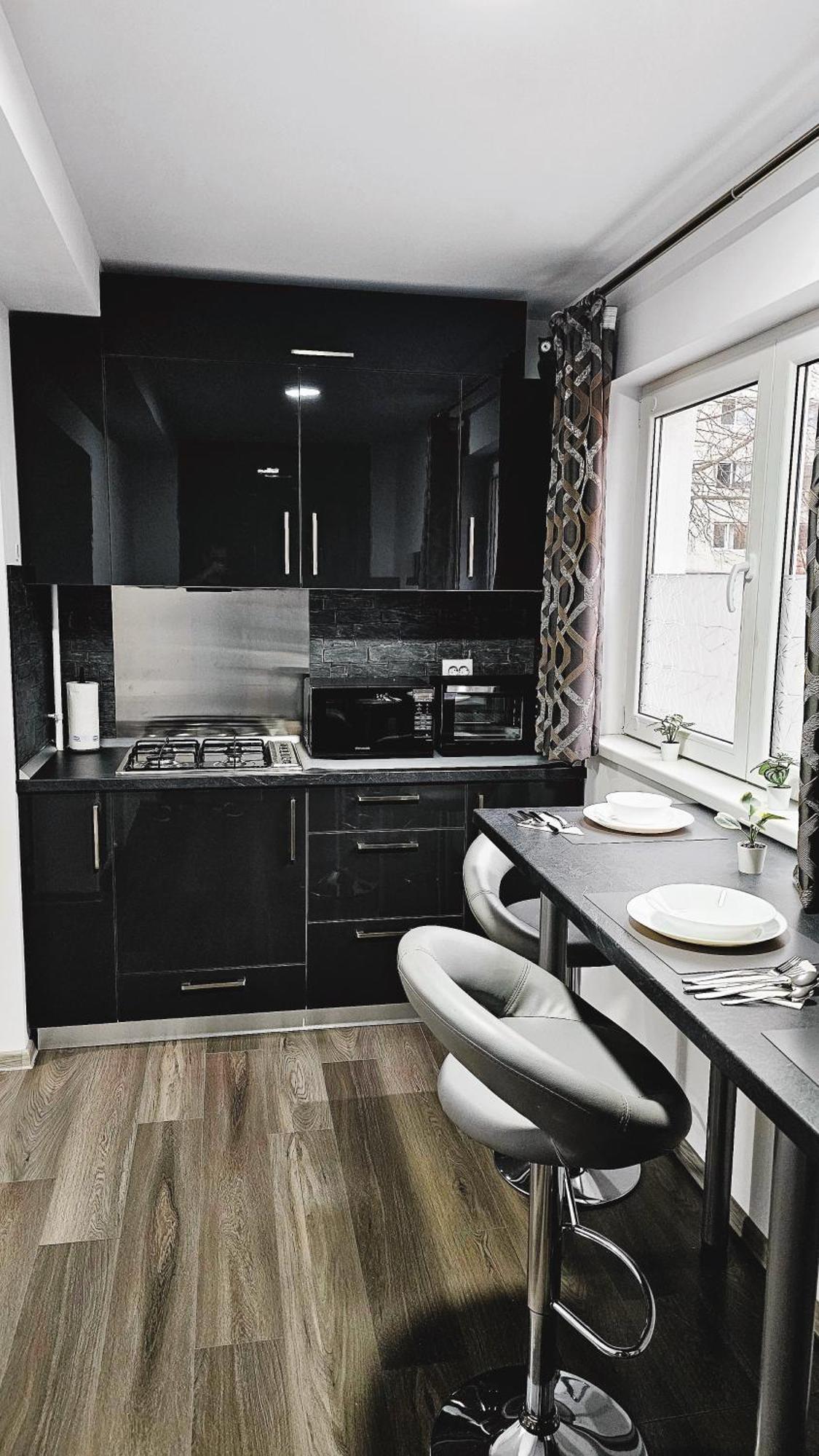 פיטסטי Spoil Yourself With Style, Comfort And Luxury - Tony'S Studios Luxury מראה חיצוני תמונה